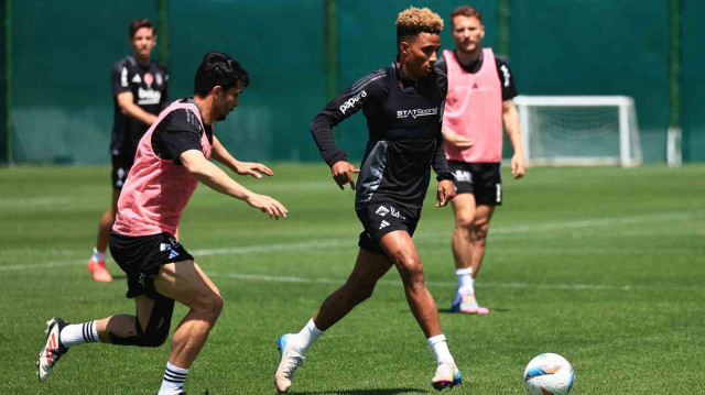 Beşiktaş, kondisyon ve taktik çalıştı