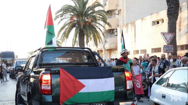 Le "Convoi Maghrébin de la Résistance", rassemblant des centaines de militants venus d’Algérie, de Tunisie et de Mauritanie dans le but de briser le blocus imposé à Gaza, a franchi mardi la frontière et fait son entrée sur le territoire libyen.