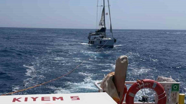 Tekne, yedeklenerek Bodrum'a emniyetle yanaştırıldı.