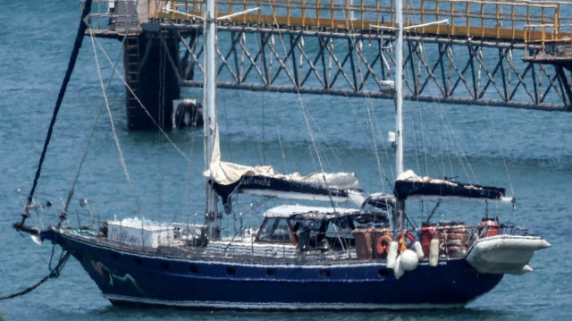 Le voilier humanitaire Madleen au port sud d’Ashdod le 10 juin 2025, après avoir été capturé la veille par les forces d'occupation israéliennes.