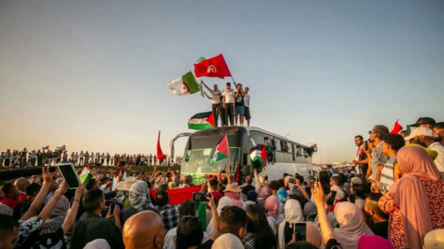 بدء عبور "قافلة الصمود" المغاربية من تونس إلى ليبيا 