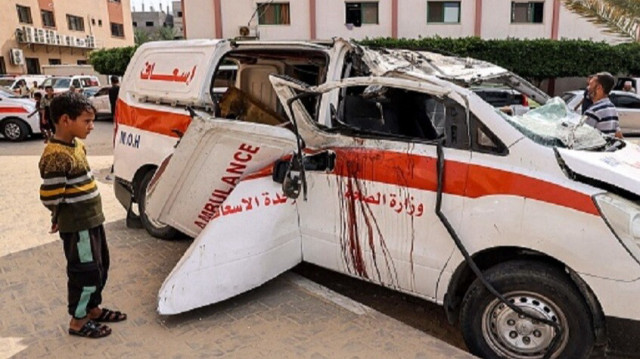 غزة.. مقتل 3 مسعفين فلسطينيين بقصف إسرائيلي أثناء انتشال مصابين