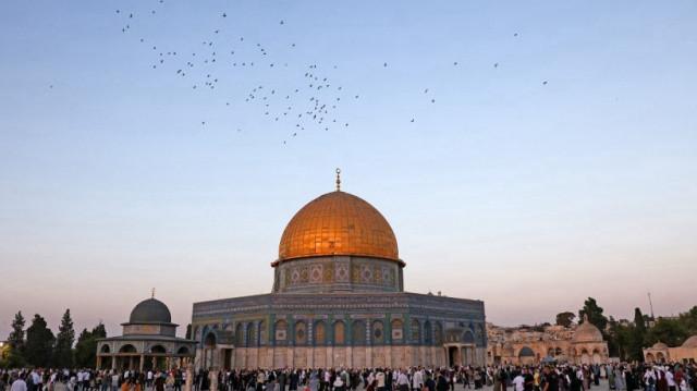 Le ministre israélien de la Sécurité nationale, Itamar Ben-Gvir, a pénétré mercredi matin dans l’enceinte de la mosquée Al-Aqsa, située à Jérusalem-Est occupée.