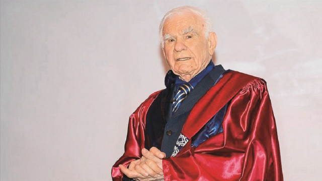 Gazi Yaşargil.