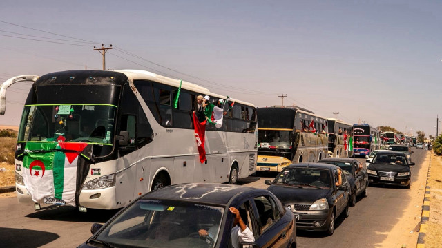 حكومة البرلمان الليبي ترحب بـ"قافلة الصمود" وتطالب باحترام ضوابط مصر