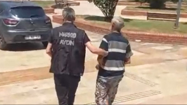 Aydın'da uyuşturucu madde ticareti yapmak suçundan tutuklanarak cezaevine gönderildi.
