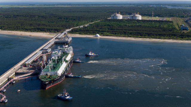 Le géant énergétique japonais signe des contrats de 20 ans avec quatre sites texans et louisianais, renforçant sa stratégie d'approvisionnement et les liens économiques avec Washington.