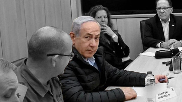 İsrail Başbakanı Netanyahu, kurmaylarıyla toplantıda (Foto: Arşiv)