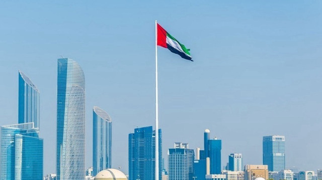 الإمارات تدين العدوان الإسرائيلي على إيران وتدعو لضبط النفس