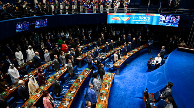 Vue générale de la session d'ouverture du 11e Forum parlementaire des BRICS au Sénat fédéral de Brasilia, prise le 4 juin 2025.