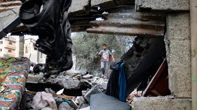 مقتل 20 فلسطينيا بهجمات إسرائيلية على غزة السبت