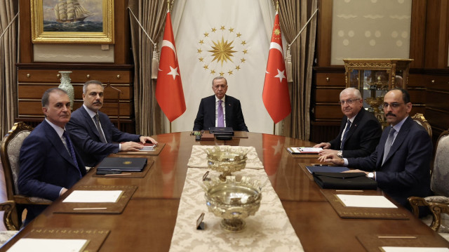 Beştepe'deki toplantıda İsrail'in İran'a yönelik saldırılarının küresel ve bölgesel güvenliğe etkileri ve alınacak tedbirleri de görüşüldü.