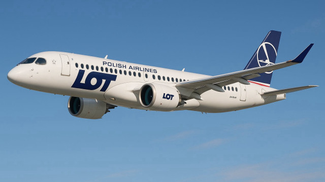La compagnie polonaise LOT a signé sa première commande avec Airbus, rompant avec ses fournisseurs traditionnels Boeing et Embraer, en optant pour 40 appareils A220 d’une valeur théorique de 3,4 milliards de dollars.