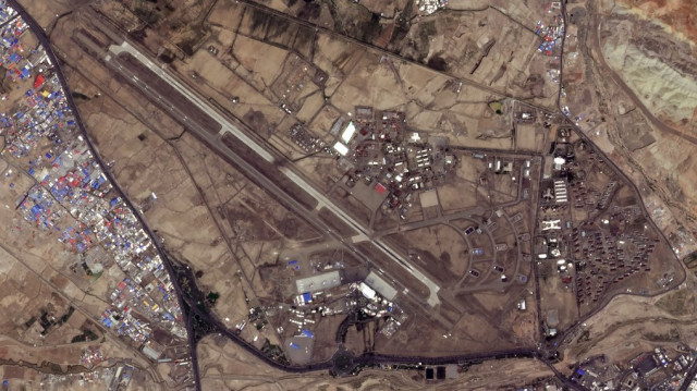 Cette photo satellite obtenue par Planet Labs PBC et datée du 14 juin 2025 montre une vue d'ensemble de l'aéroport iranien de Tabriz, au sud de Téhéran.