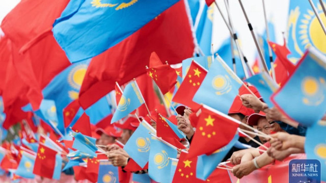 Accueil du président chinois Xi Jinping à Astana, au Kazakhstan, pour assister au 2e China Central Asia Summit du 16 au 18 juin.