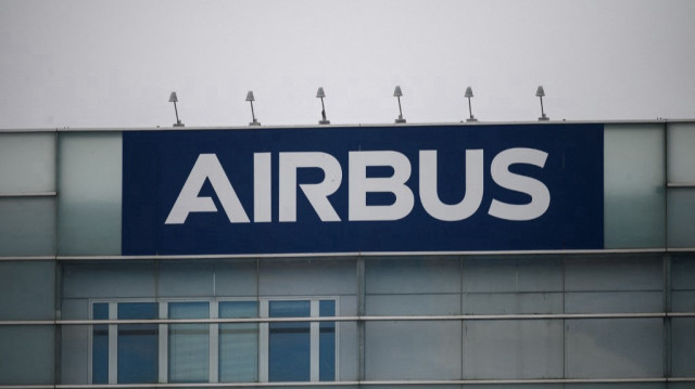 Le constructeur européen Airbus a signé, dès l’ouverture du salon du Bourget, une commande de 30 A320neo et 10 cargos A350F avec le loueur saoudien AviLease, pour une valeur théorique proche de 7 milliards d’euros.