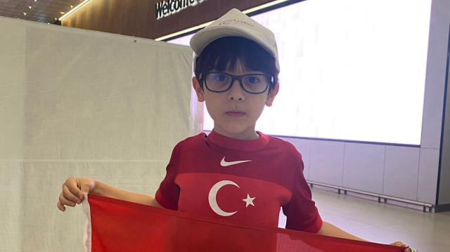 Adil Tuna Öncel, kendi yaş grubunda Dünya Şampiyonu olarak Elmas Madalya kazandı.