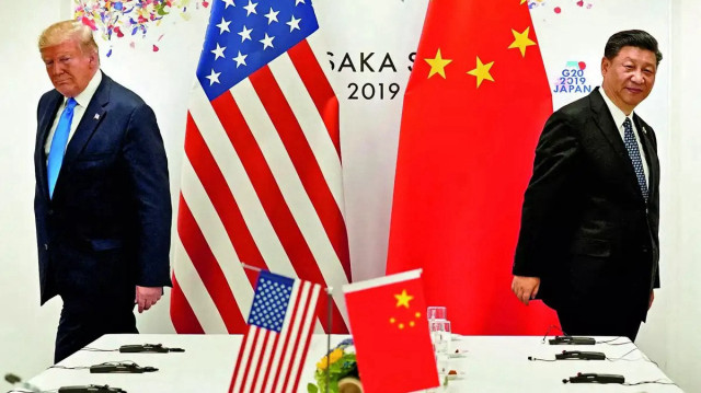 Китай обвиняет Трампа в "подливании масла в огонь" конфликта между Ираном и Израилем.