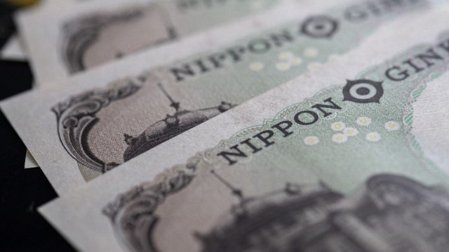 L'institution monétaire japonaise s'aligne sur les attentes du marché malgré une économie en ralentissement;