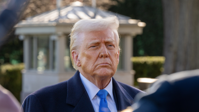 Trump: "İran'ı vuracak mıyız söyleyemem. Beyaz Saray'a gelmelerini teklif ettim. Bu büyük bir adımdı ama atmadılar. Şu anda ne olur bilmiyorum"
