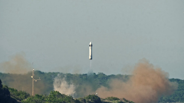 Honda a mené sa première expérience de décollage et d'atterrissage jusqu'à une altitude de 300 m en utilisant une fusée expérimentale réutilisable développée en interne.