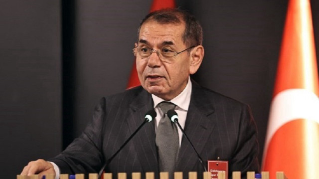 Dursun Özbek üyelere hitap etti.