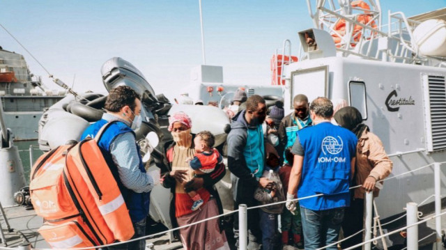 Deux décès confirmés et 60 disparus après deux naufrages au large des côtes libyennes, a annoncé l'OIM le 17 juin 2025.
