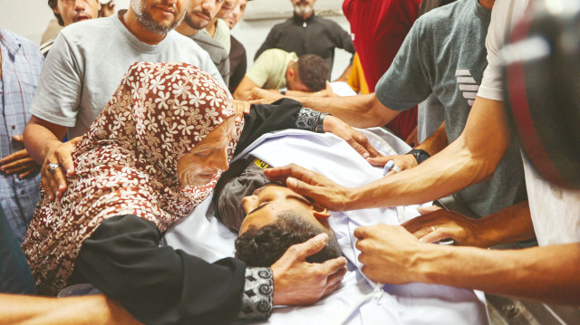 İsrail'in Gazze Şeridi'ne 7 Ekim 2023'ten bu yana düzenlediği saldırılarda en az 55 bin 493 Filistinli yaşamını yitirdi, 129 bin 320 kişi yaralandı.