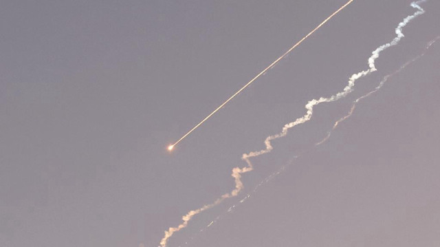 Иран обрушил ракетный удар на Израиль.