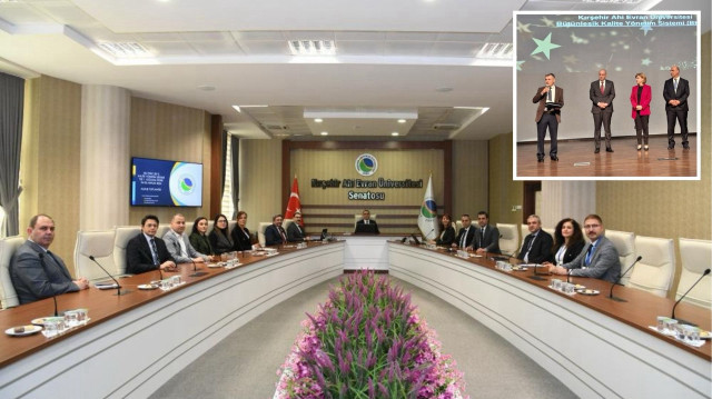 Kırşehir Ahi Evran Üniversitesi Rektörü Prof.Dr. Mustafa Kasım Karahocagil, Kırşehir Ahi Evran Üniversitesinin, Ahiliğin İzinde Mükemmelliğe Yolculuk mottosuyla dönüşüme öncülük yaptığını belirtiyor. Üniversite, Gelenekten Geleceğe vizyonuyla günümüz yükseköğretim ekosisteminde öncü bir rol oynuyor.