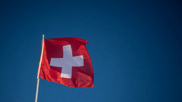 Le PIB suisse connaît sa plus forte progression en trois ans, tiré par les exportations pharmaceutiques vers les États-Unis malgré un recul du secteur énergétique.