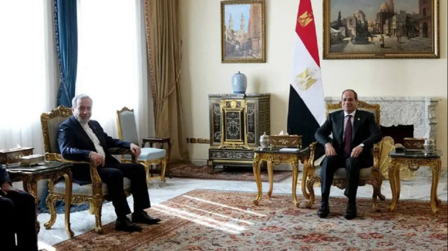 عراقجي يبحث مع السيسي العلاقات الإيرانية المصرية وتطورات الإقليم