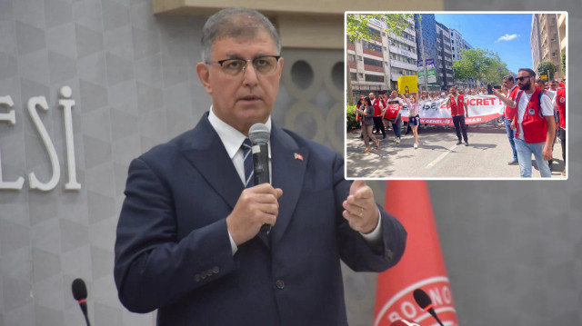 İzmir Büyükşehir Belediye Başkanı Cemil Tugay Bornova Belediyesi meclis salonu'nda konuştu.