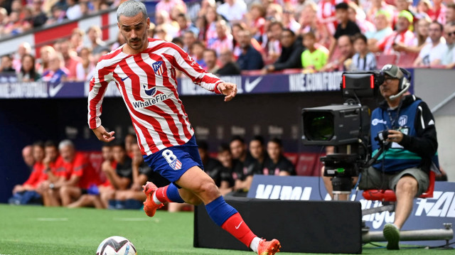 قدم.. أتلتيكو مدريد يمدد عقد هدافه التاريخي أنطوان غريزمان