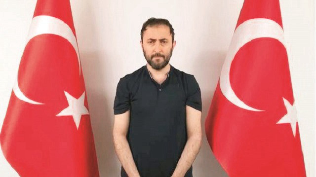Özgür Altun.