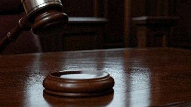 Coskun a tenté de se défendre en affirmant qu'il "exerçait son droit à la liberté d'expression dans une société démocratique" et qu'il ne visait pas l'ensemble des musulmans, mais uniquement "les extrémistes".