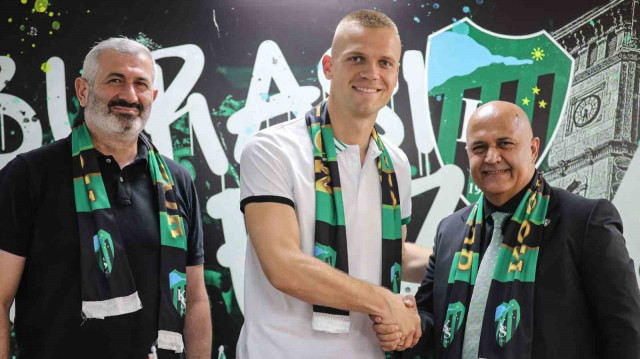 Aleksandar Jovanovic Kocaelispor'la resmi sözleşme imzaladı.