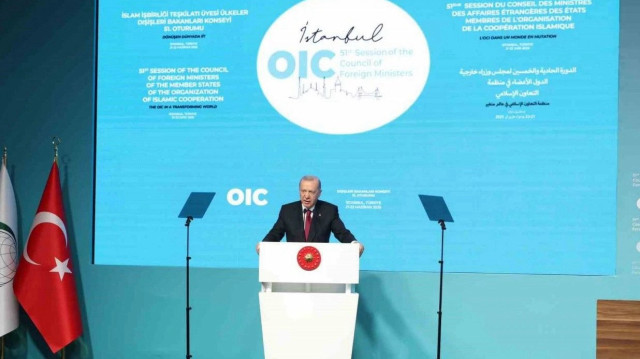 أردوغان: نتنياهو بأطماعه الصهيونية يجر العالم إلى كارثة مثل هتلر 
