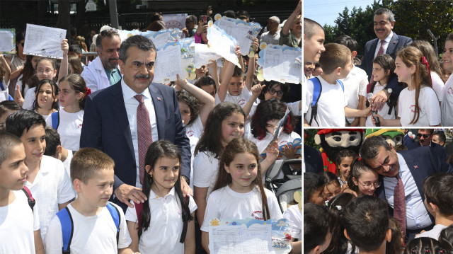 Milli Eğitim Bakanı Yusuf Tekin, Bahçelievler'deki 15 Temmuz Şehitleri İlkokulu'nda öğrencilere karne dağıttı.