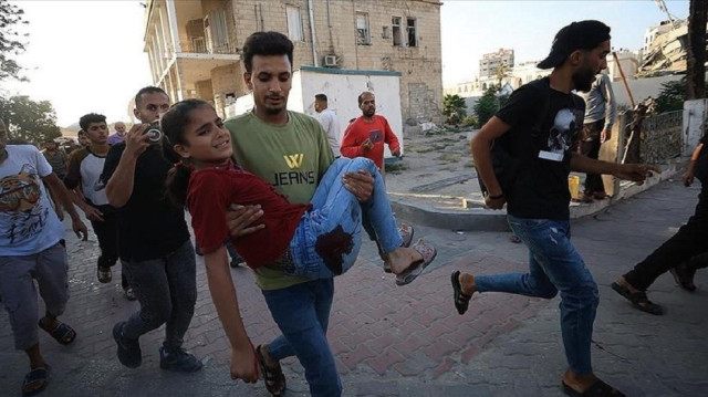 استشهاد 3 فلسطينيين من منتظري المساعدات جنوب غزة 
