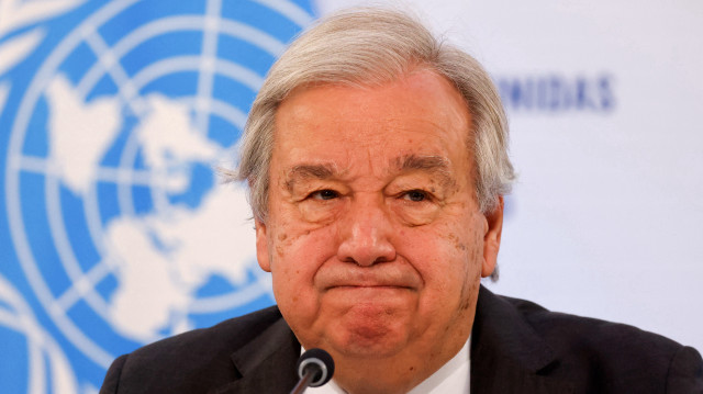 Le Secrétaire général de l'ONU, Antonio Guterres, s'adresse au public lors d'une conférence de presse au deuxième jour de la Conférence des Nations Unies sur les océans (UNOC3), à Nice, sur la Côte d'Azur, le 10 juin 2025. Le 9 juin 2025, les dirigeants mondiaux ont appelé à l'adoption de règles strictes pour régir l'exploitation minière en eaux profondes et ont mis en garde contre la course à l'exploitation des fonds marins, dans une réprimande à peine voilée du président des États-Unis.