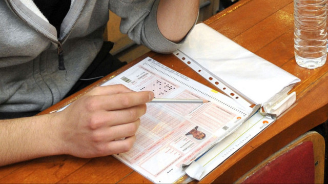 Tıp, hukuk, mühendislik, mimarlık, eczacılık, diş hekimliği, öğretmenlik programlarına yerleştirme için başarı sıralaması şartı var mı?