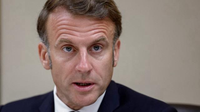 Le président français Emmanuel Macron tient une réunion du Conseil de défense et de sécurité nationale après les frappes aériennes américaines sur les installations nucléaires en Iran, au palais de l'Élysée à Paris, le 22 juin 2025.