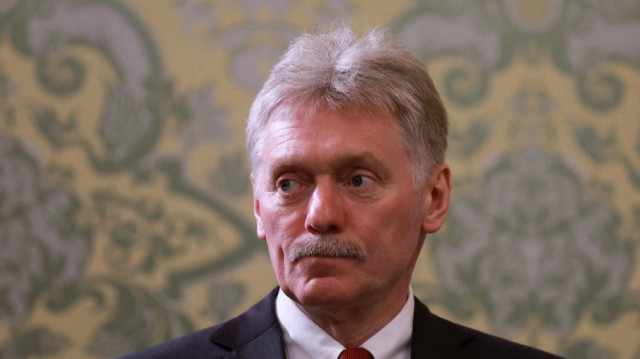 Le porte-parole du Kremlin, Dmitri Peskov, assiste à une réunion entre le président russe et le secrétaire général du Parti communiste vietnamien à Moscou, le 10 mai 2025, lors des célébrations du 80e anniversaire de la victoire de l'Union soviétique sur l'Allemagne nazie lors de la Seconde Guerre mondiale.