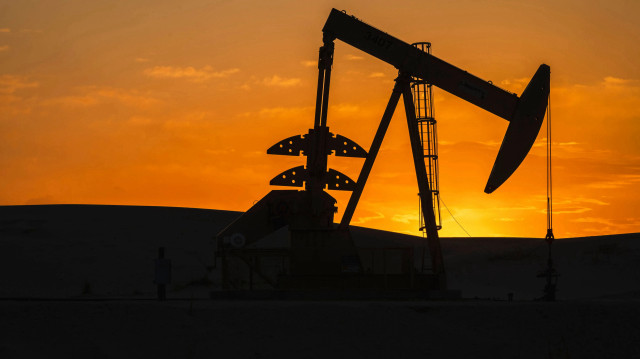 Нефть дорожает на фоне ударов США по Ирану.
