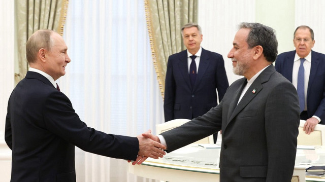 Президент РФ Владимир Путин и глава МИД Ирана Аббас Арагчи | Фото: пресс-служба Кремля