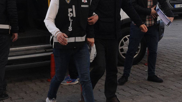 Cinayetin ardından evden elleri cebinde çıkartılan zanlıya müebbet hapis cezası verildi