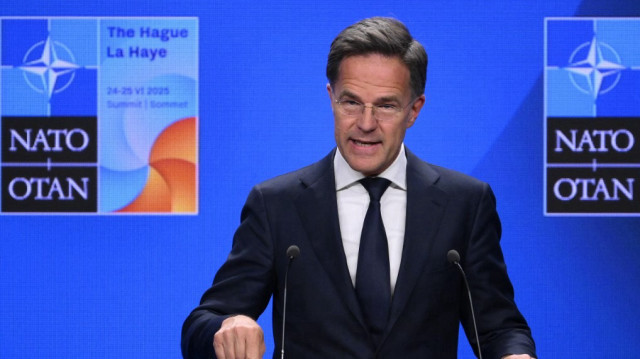 Le secrétaire général de l'OTAN, Mark Rutte, s'adresse à la presse la veille d'une réunion de l'Organisation du traité de l'Atlantique Nord (OTAN) à La Haye, le 23 juin 2025.