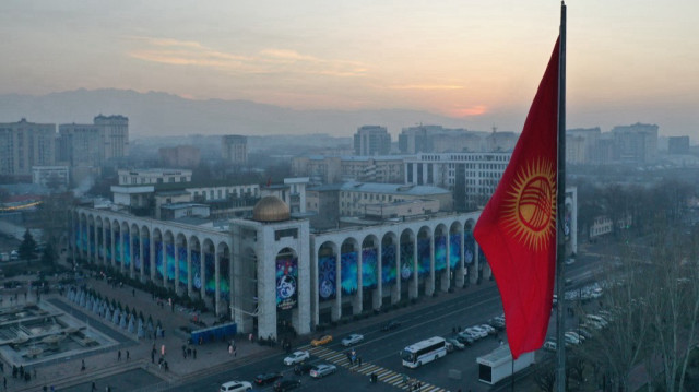 Une nouvelle loi impose l'usage du kirghiz dans l'administration, les médias et l'affichage public.