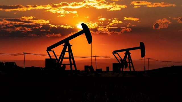 Brent petrolün varili, uluslararası piyasalarda 67,23 dolardan işlem görüyor.